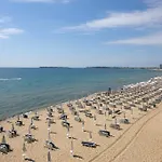 Хотел Briz - Seabreeze 3*