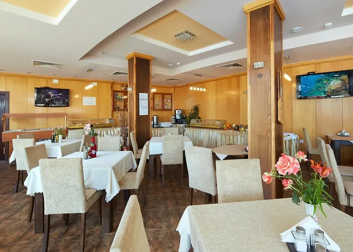Hotell Briz - Seabreeze 3*