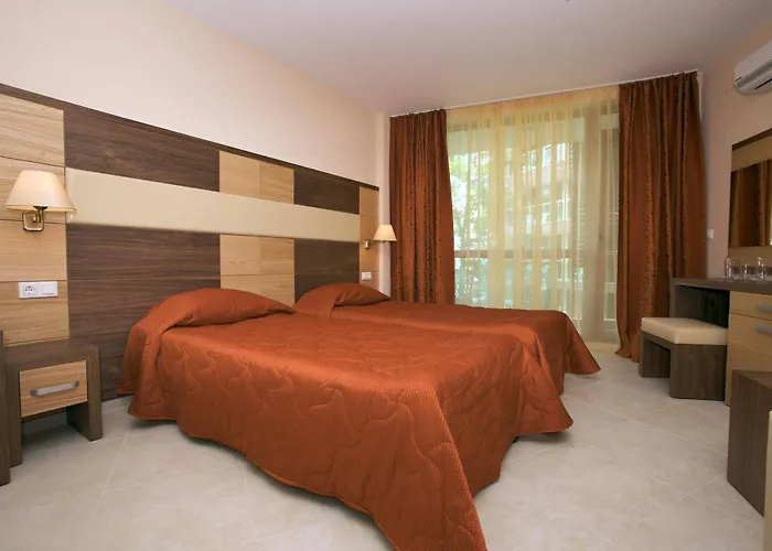 Отель Briz - Seabreeze Солнечный берег