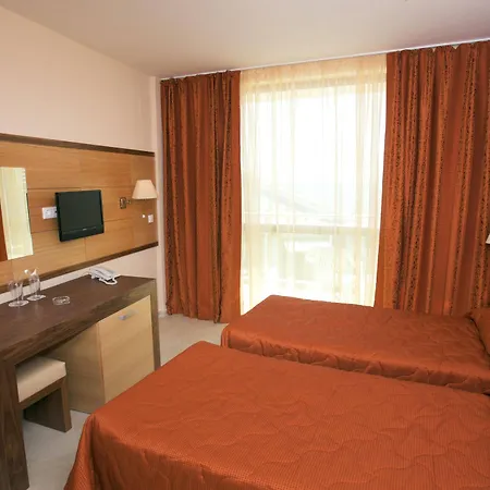 فندق Briz - Seabreeze 3*