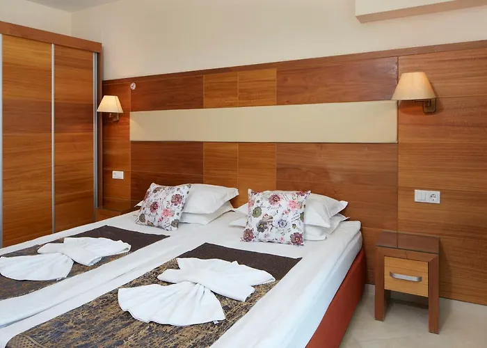 מלון Briz - Seabreeze סאני ביץ'