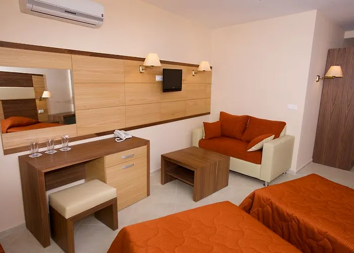 Briz - Seabreeze Отель 3*